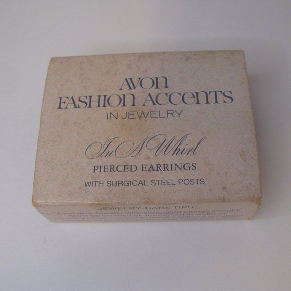 Avon In A Whirl Pierced Gold Tone Earrings 1976 - Picture 6 of 6